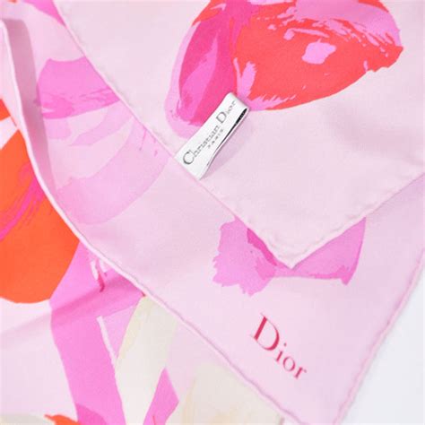 christian dior scarf with bows what year is it